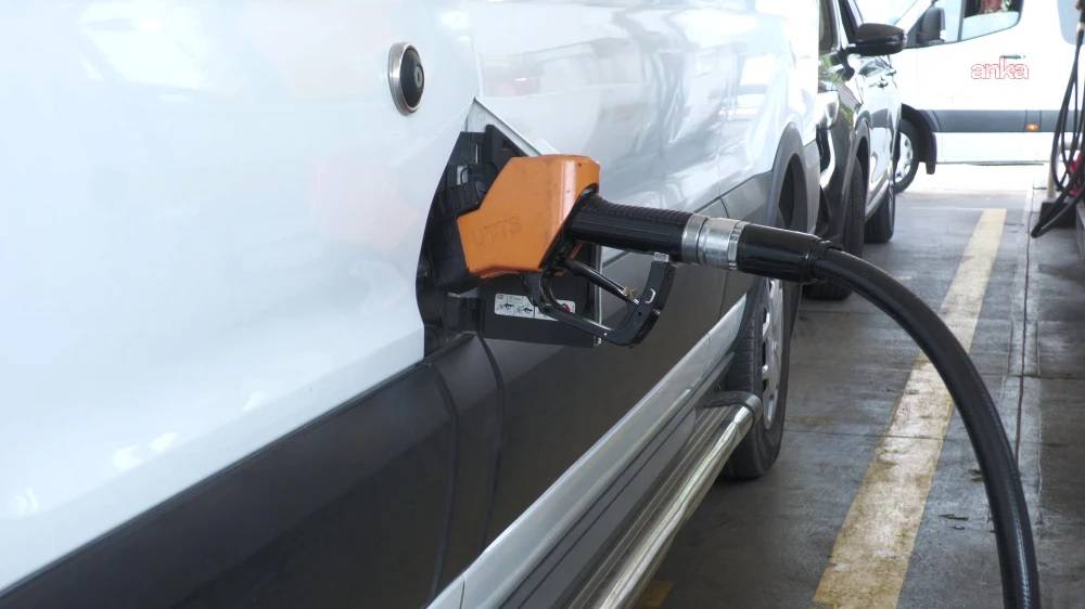 Bugün akaryakıt istasyonuna gidenler şok geçiriyor 2